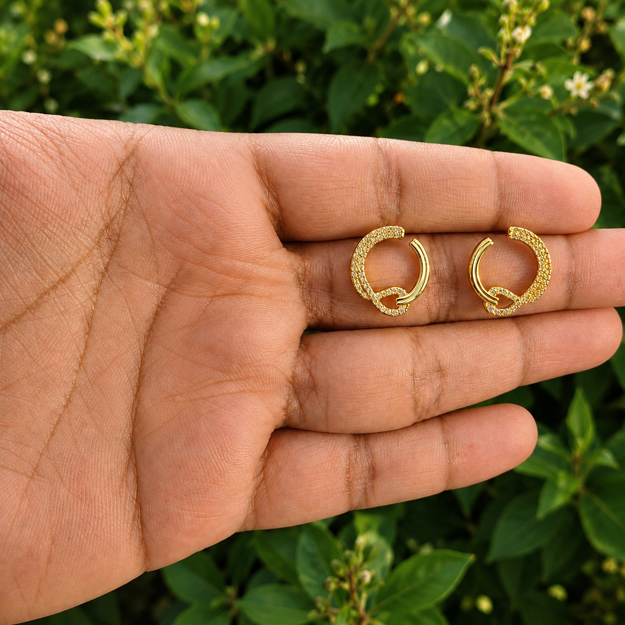 Nova Knot Pavé Hoops
